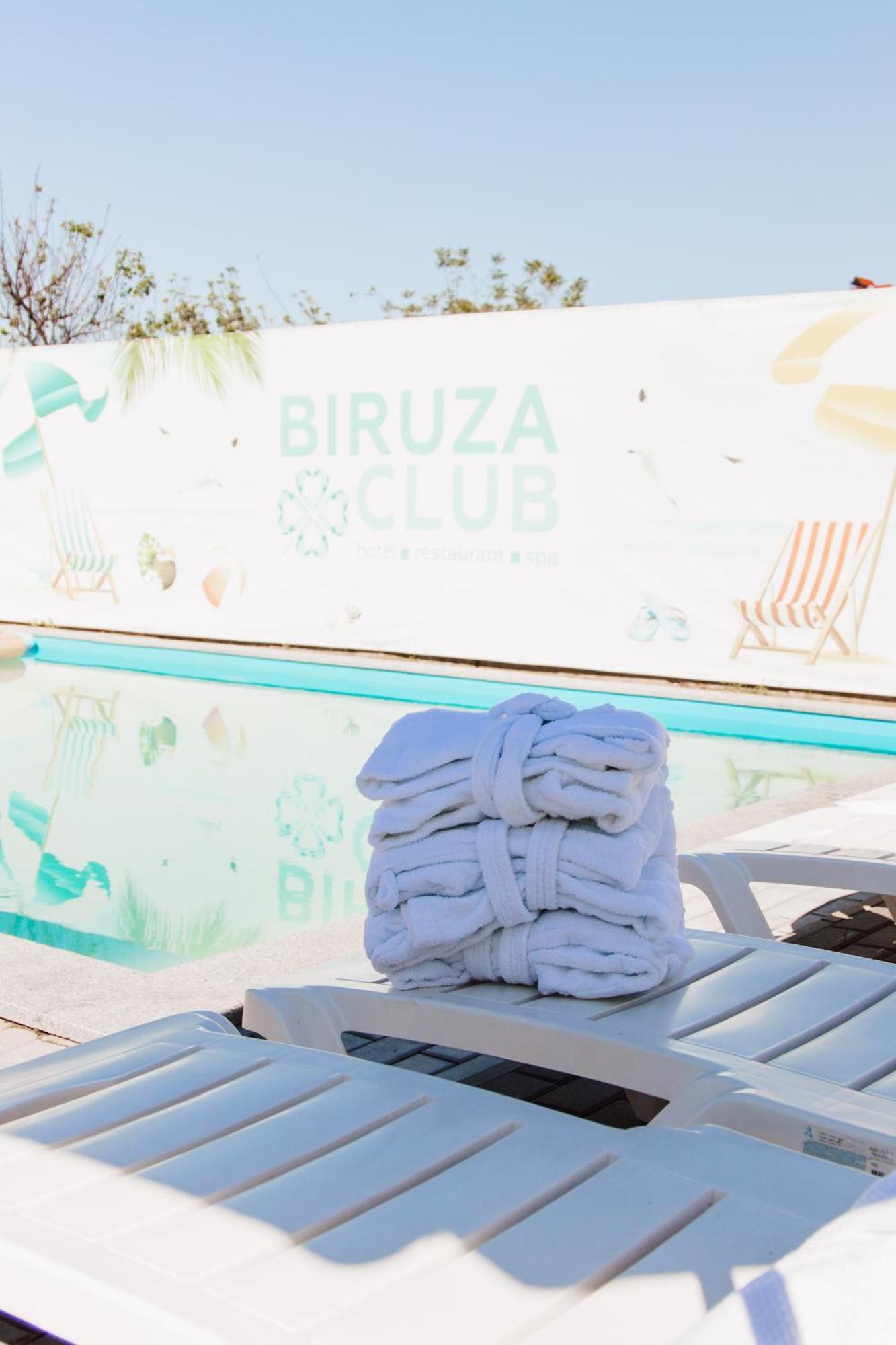 Biruza Club * Petrivs'ke
